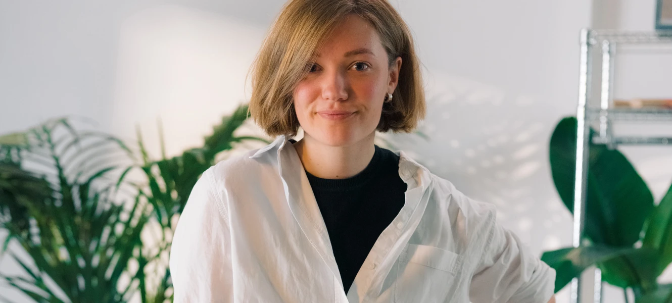 Matilda Blomgren Munk er uddannet industriel designer og har en kandidatgrad i Design for Planet fra Designskolen Kolding. Foto: Enchabel
